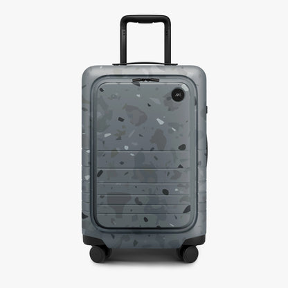 Carry-On Pro Plus